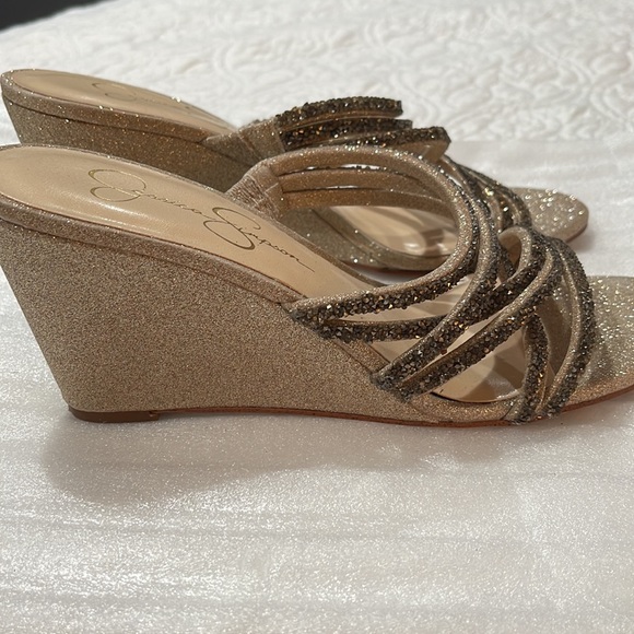 Sandals - Picture 2 of 4